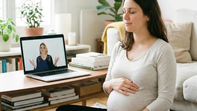 Yoga prénatal visio depuis la maison